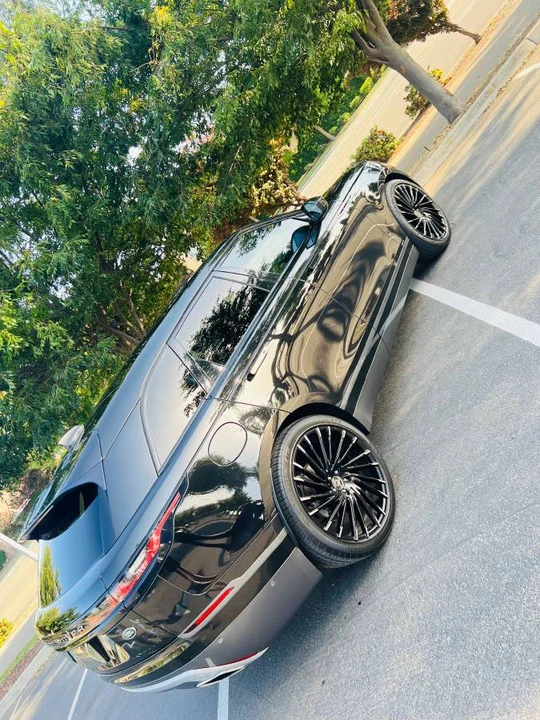 2019 Land Rover Range Rover Velar - Image 4 of 10