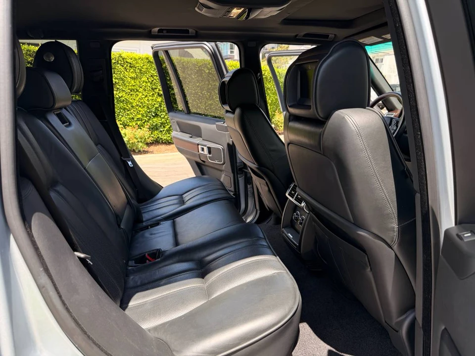 2011 Land Rover Range Rover L322 - Image 14 of 19