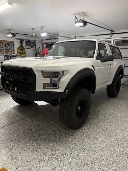 1995 Ford Bronco 5th Gen - Image 4 of 10