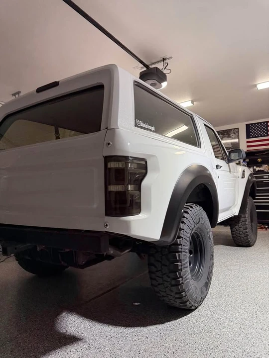 1995 Ford Bronco 5th Gen - Image 9 of 10