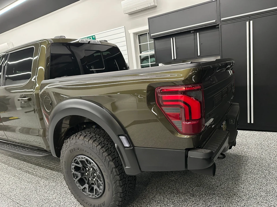 2025 Ford F-150 Raptor 14th Gen - Image 5 of 7