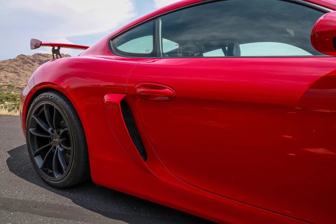 2016 Porsche 981 Cayman GT4 - Image 6 of 31