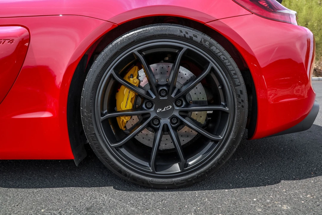 2016 Porsche 981 Cayman GT4 - Image 18 of 31