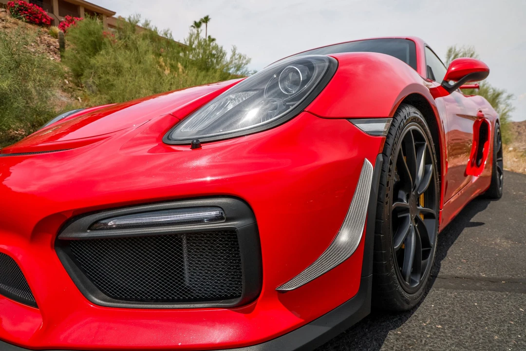 2016 Porsche 981 Cayman GT4 - Image 28 of 31