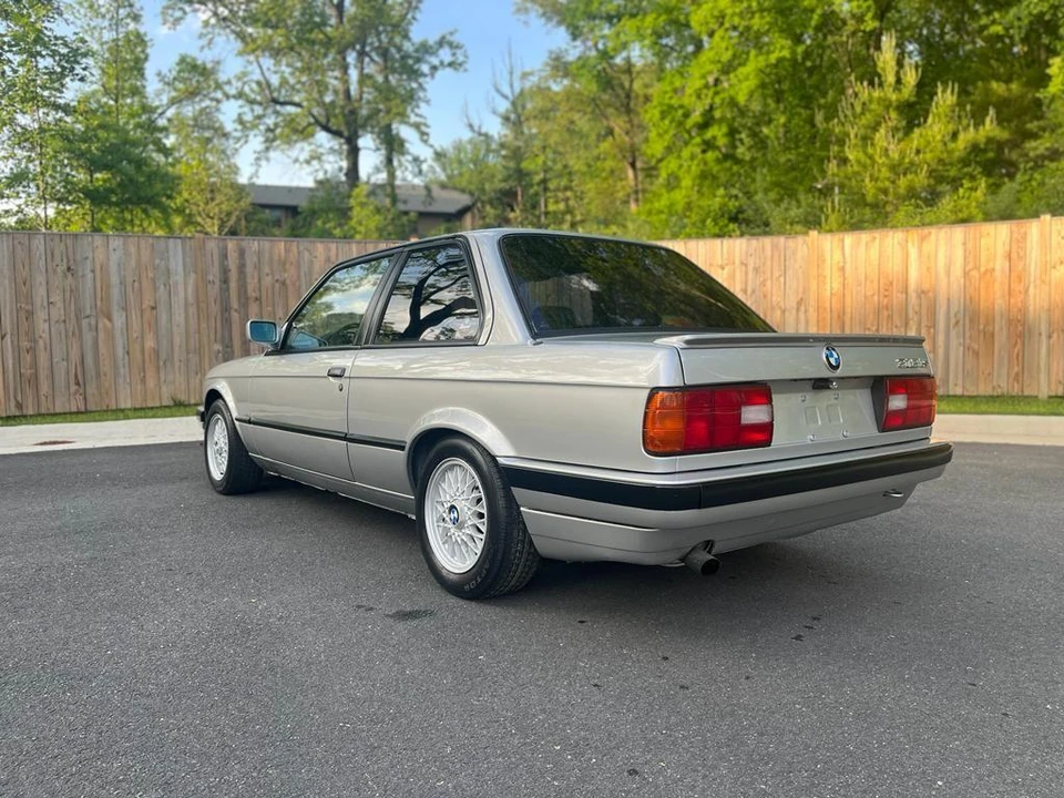 1991 BMW E30 3 Series - Image 12 of 23
