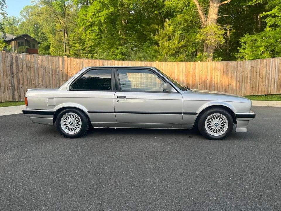 1991 BMW E30 3 Series - Image 2 of 23