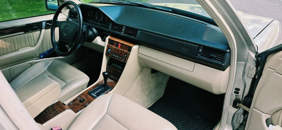 1994 Mercedes-Benz W124 E-Class - Image 7 of 18
