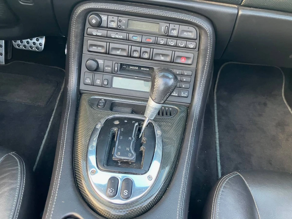 2005 Jaguar X100 XK8 - Image 13 of 18