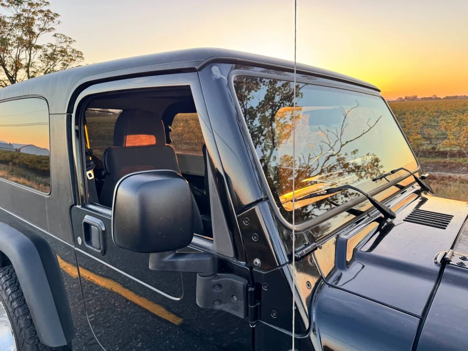 2004 Jeep TJ Wrangler - Image 15 of 20