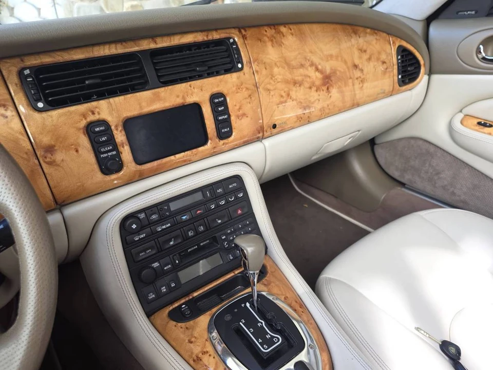 2006 Jaguar X100 XK8 - Image 11 of 24