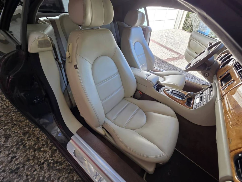 2006 Jaguar X100 XK8 - Image 15 of 24