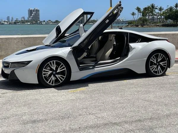 2015 BMW i8 - Image 10 of 21
