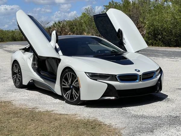2015 BMW i8 - Image 19 of 21