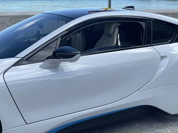 2015 BMW i8 - Image 8 of 21