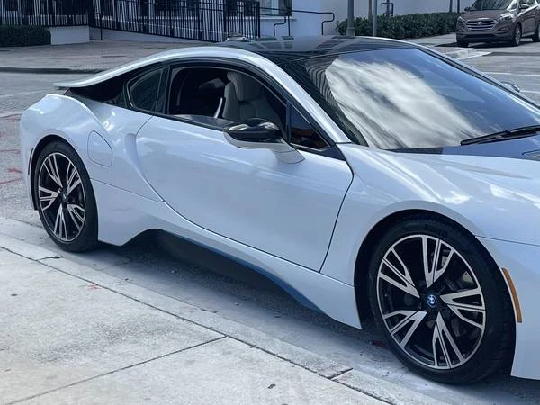 2015 BMW i8 - Image 7 of 21