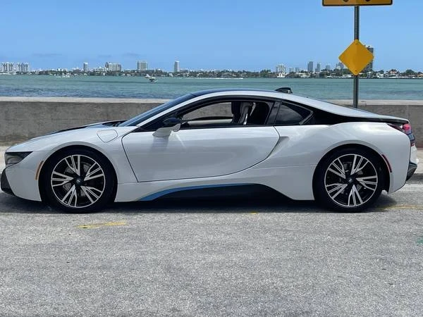 2015 BMW i8 - Image 3 of 21