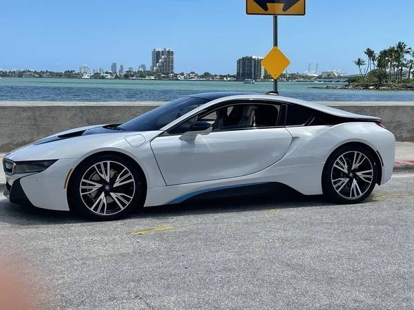 2015 BMW i8 - Image 2 of 21