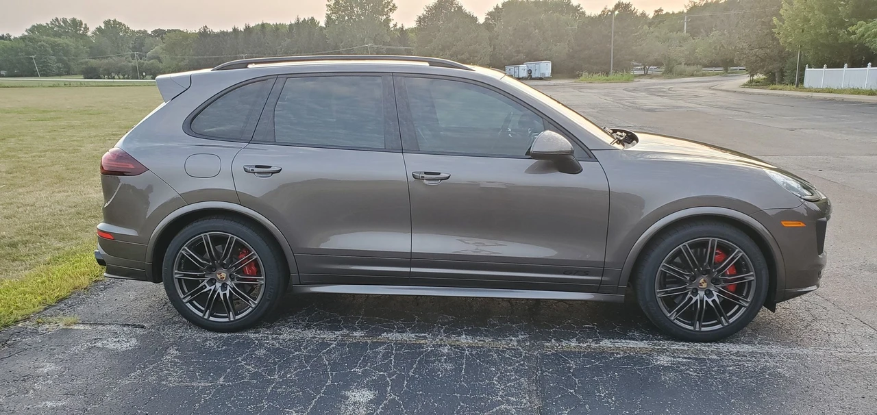 2016 Porsche 958 Cayenne GTS - Image 2 of 11