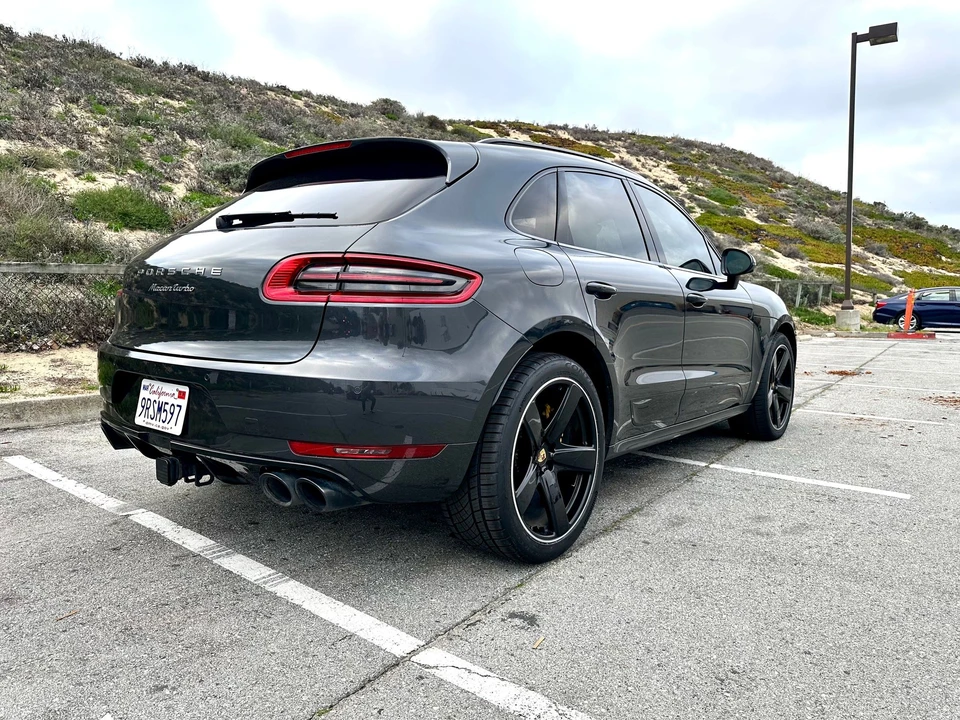 2017 Porsche Macan Turbo - Image 2 of 11