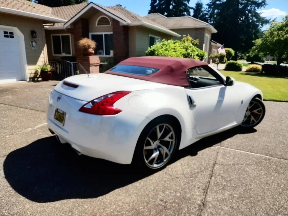 2017 Nissan 370Z 6th Gen - Image 2 of 10