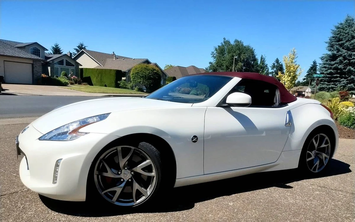 2017 Nissan 370Z 6th Gen - Image 3 of 10