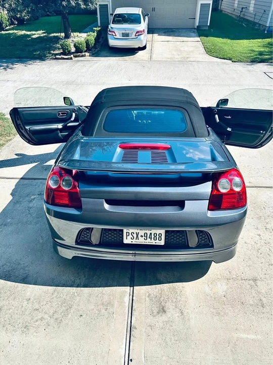 2005 Toyota MR2 Spyder/MR-S - Image 2 of 11