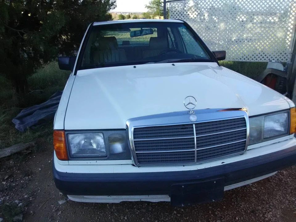 1989 Mercedes-Benz 190E - Image 4 of 11