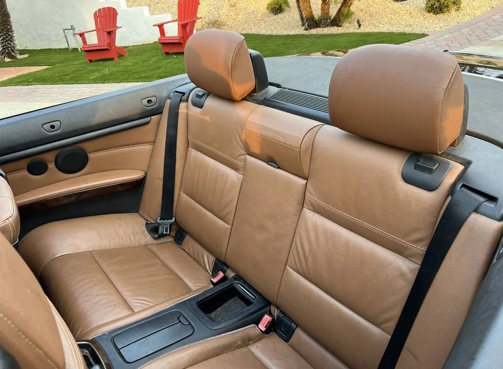2009 BMW E93 335i Convertible - Image 10 of 11