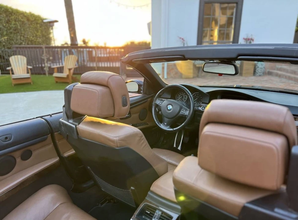 2009 BMW E93 335i Convertible - Image 8 of 11