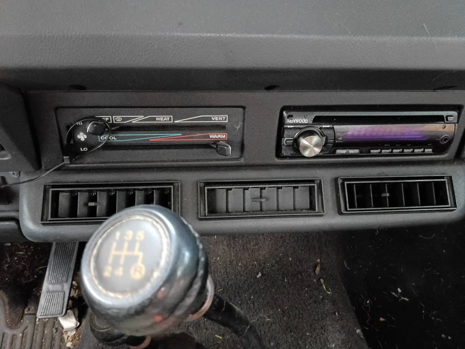 1991 Jeep YJ Wrangler - Image 8 of 10