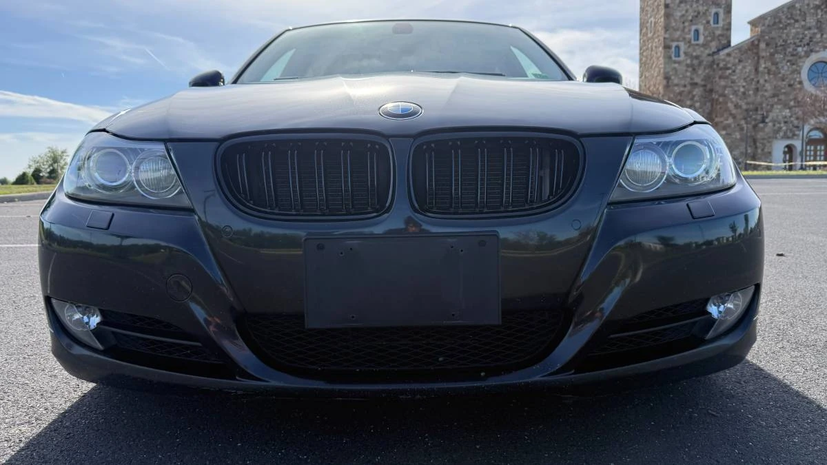 2011 BMW E90 3 Series Sedan - Image 13 of 24