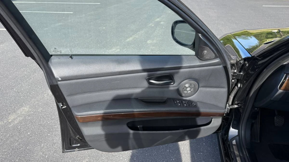 2011 BMW E90 3 Series Sedan - Image 18 of 24