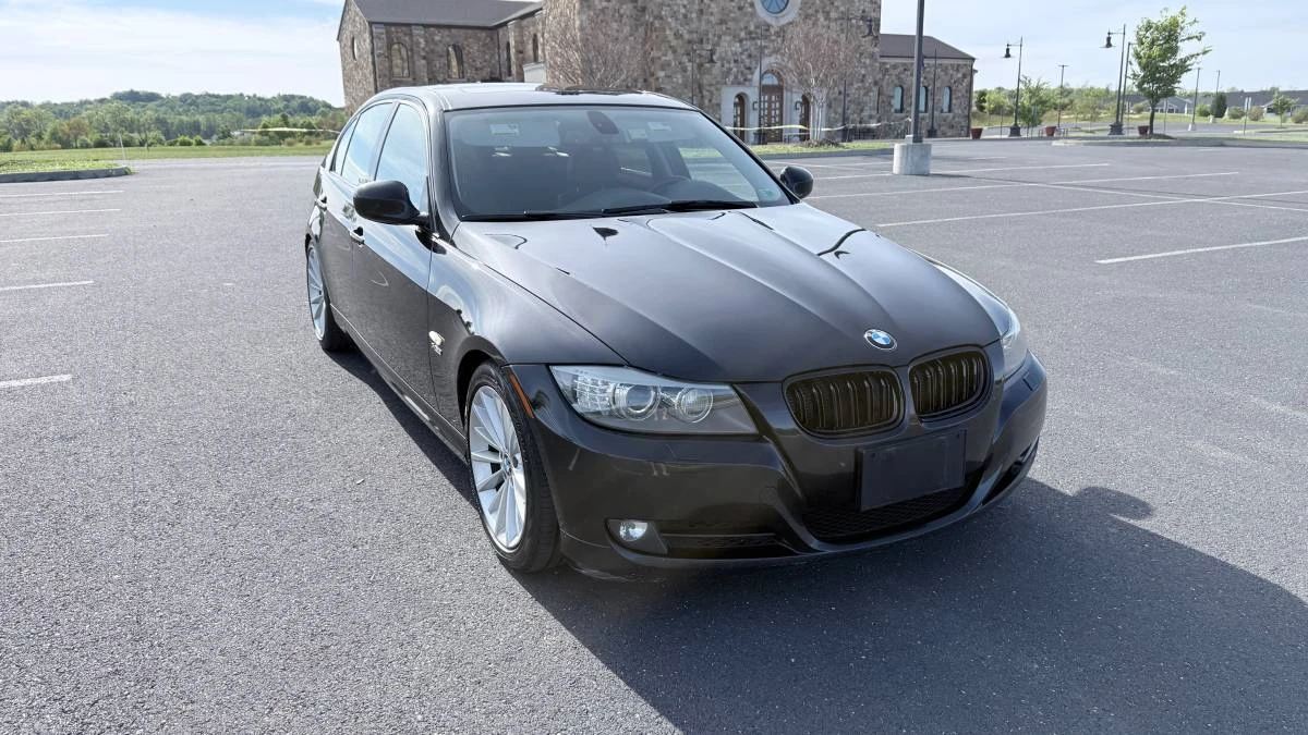2011 BMW E90 3 Series Sedan - Image 2 of 24