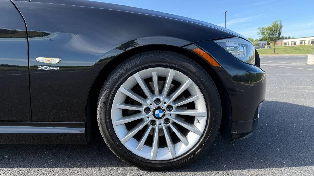 2011 BMW E90 3 Series Sedan - Image 11 of 24