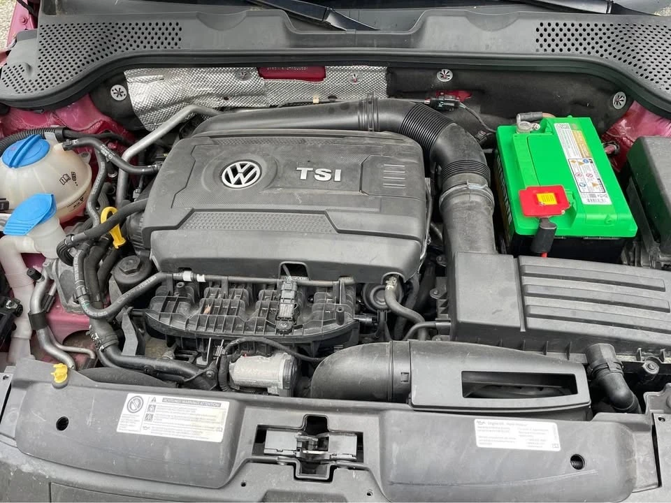 2017 Volkswagen A5 Beetle - Image 9 of 16