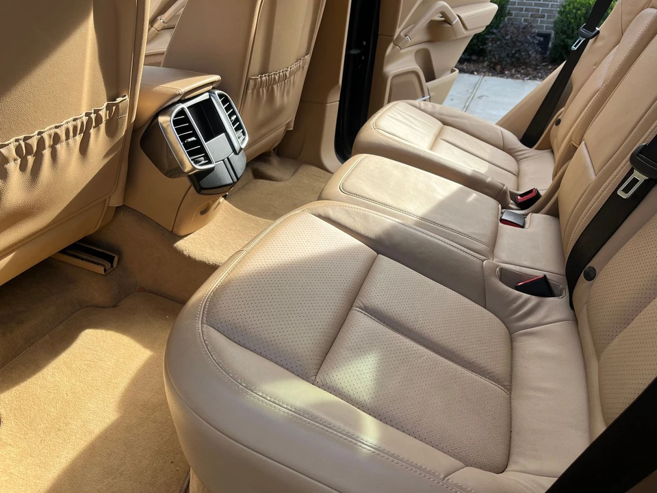 2014 Porsche 958 Cayenne - Image 8 of 10