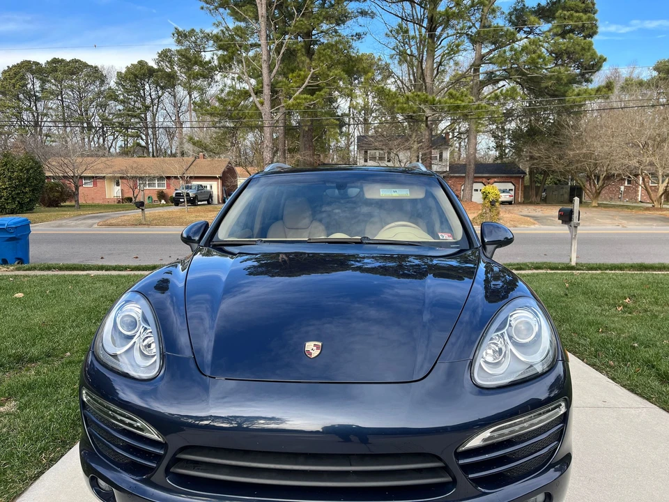 2014 Porsche 958 Cayenne - Image 2 of 10