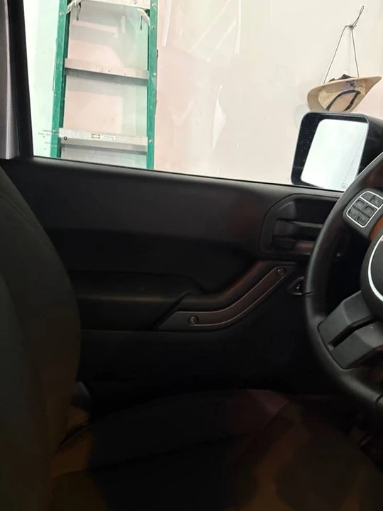 2017 Jeep - Image 5 of 19