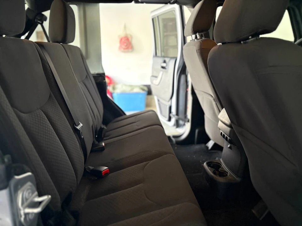 2017 Jeep - Image 13 of 19