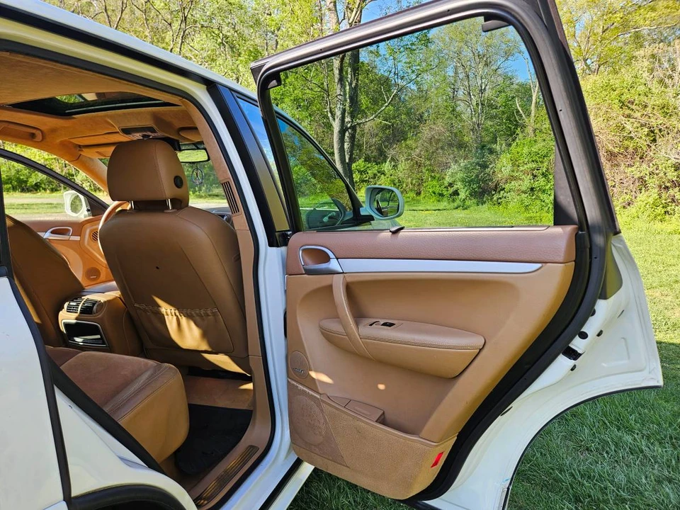 2008 Porsche 955/957 Cayenne GTS - Image 11 of 24