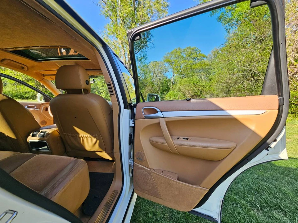 2008 Porsche 955/957 Cayenne GTS - Image 6 of 24