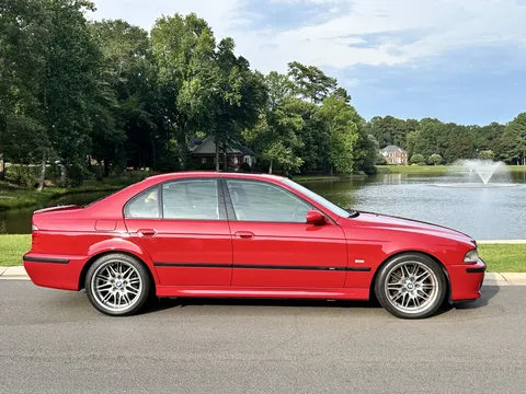 2000 BMW M5