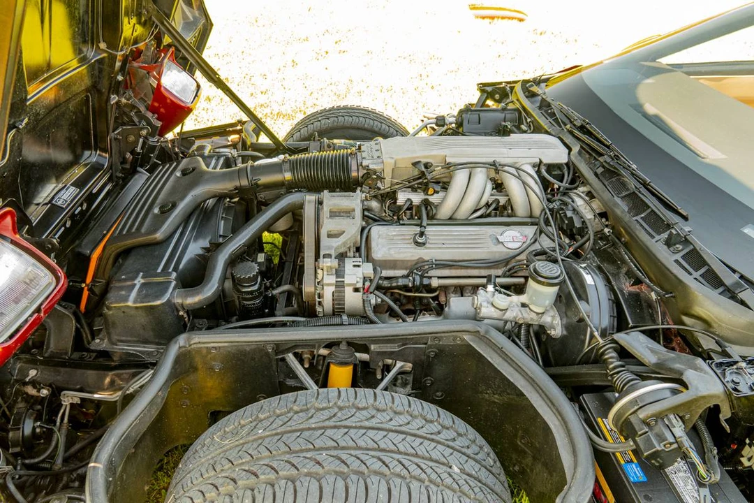 1986 Chevrolet Corvette C4 - Image 17 of 19