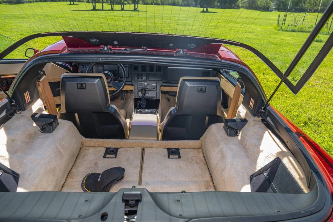 1986 Chevrolet Corvette C4 - Image 11 of 19