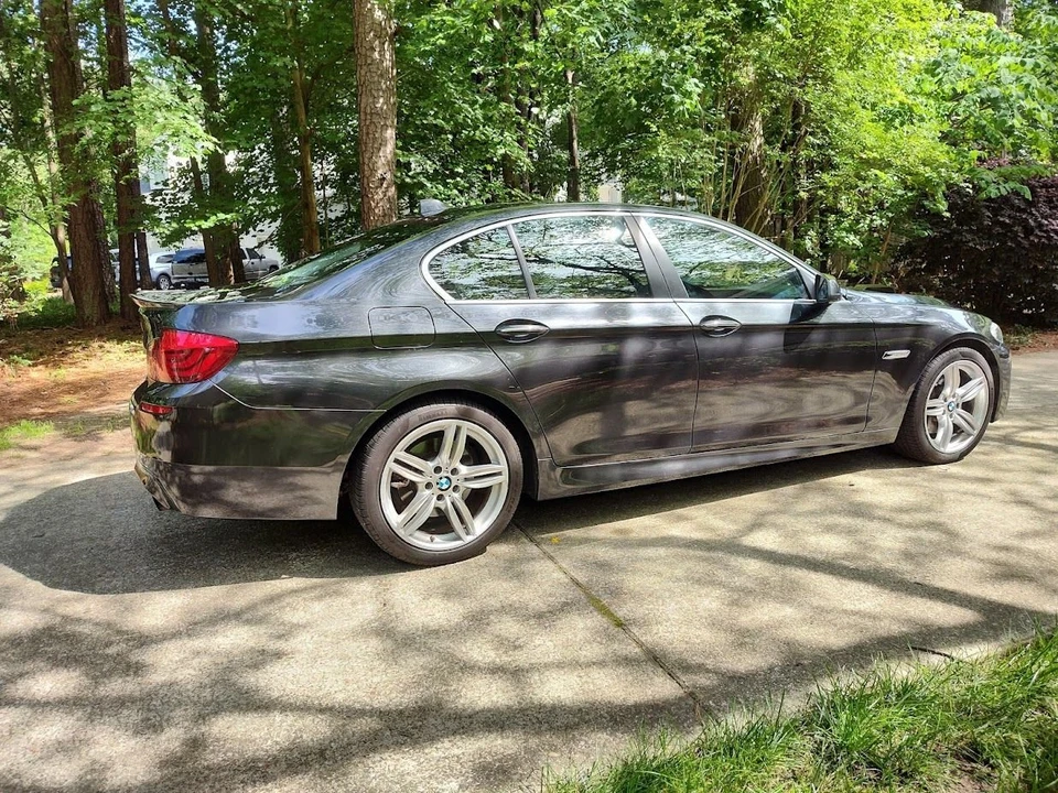 2012 BMW F10 5 Series Sedan - Image 5 of 28