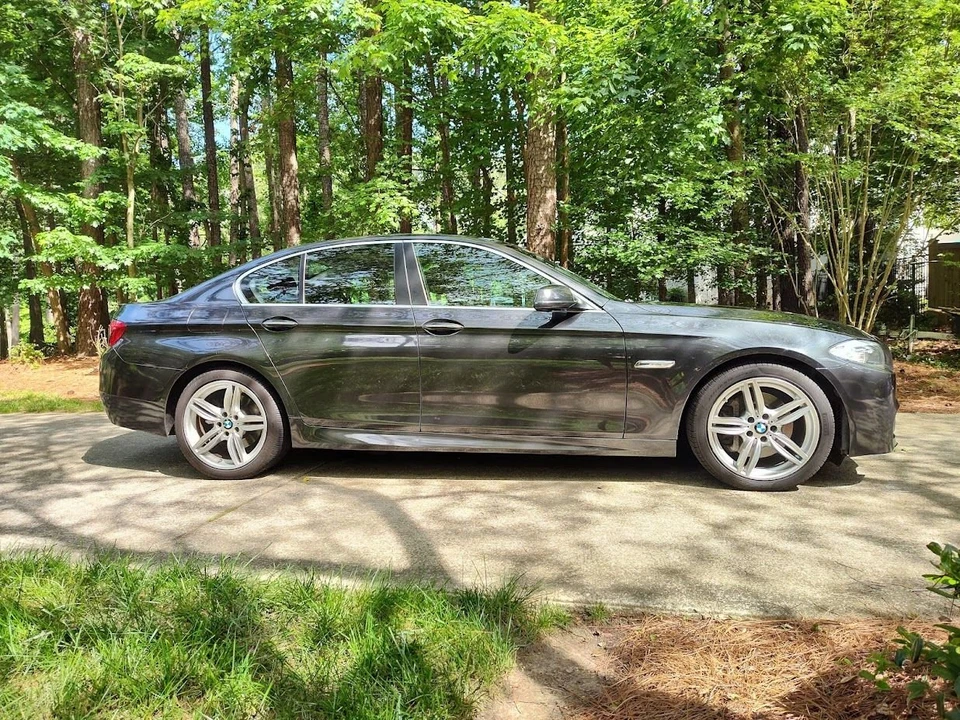 2012 BMW F10 5 Series Sedan - Image 6 of 28
