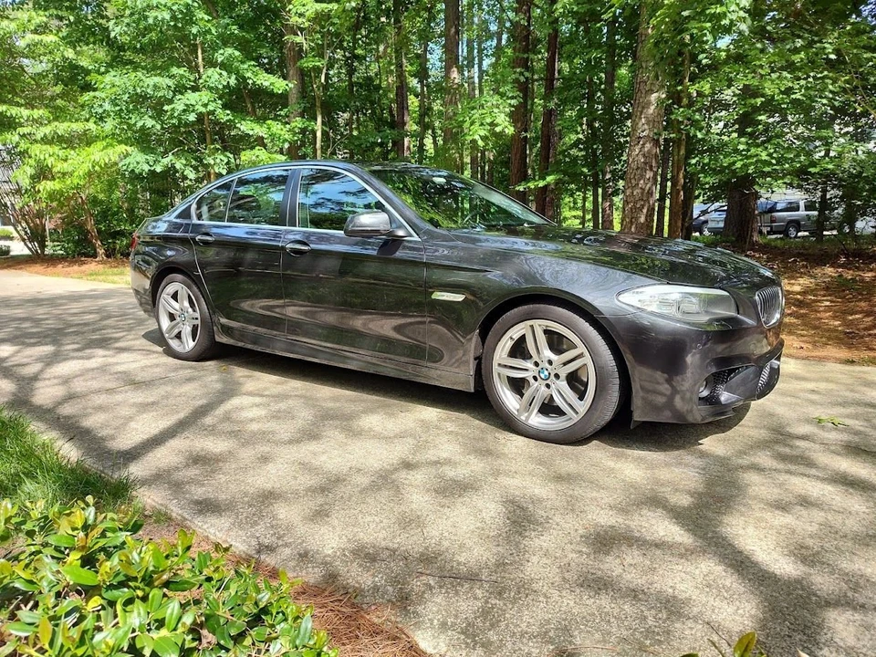 2012 BMW F10 5 Series Sedan - Image 7 of 28