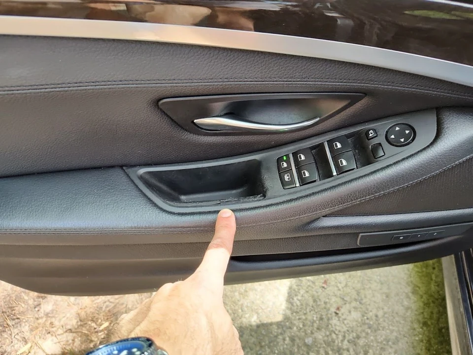 2012 BMW F10 5 Series Sedan - Image 17 of 28