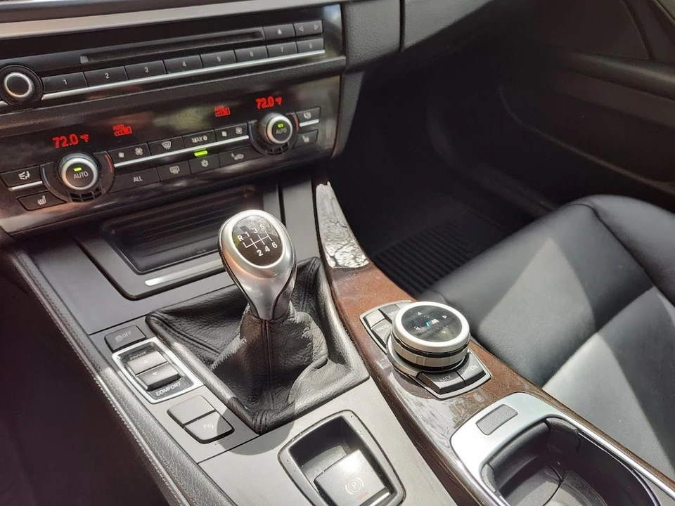 2012 BMW F10 5 Series Sedan - Image 19 of 28