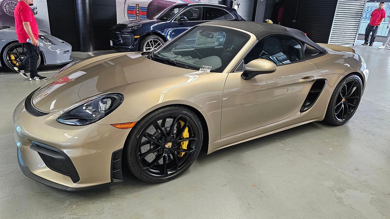 2024 Porsche 718 Boxster Spyder - Image 2 of 9